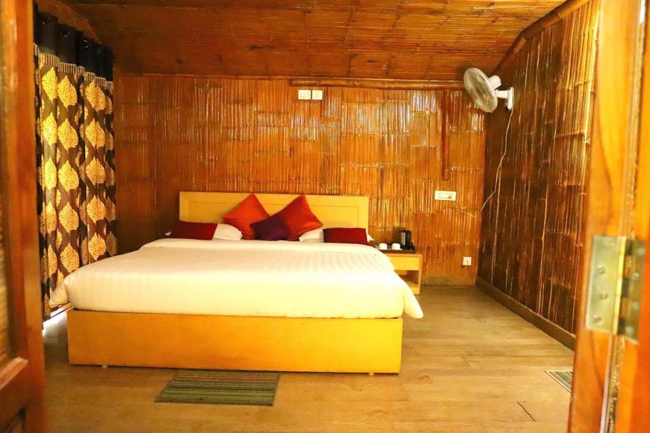 Pepper Green Wayanad Resort With Swimming Pool Kattikkulam Exterior foto